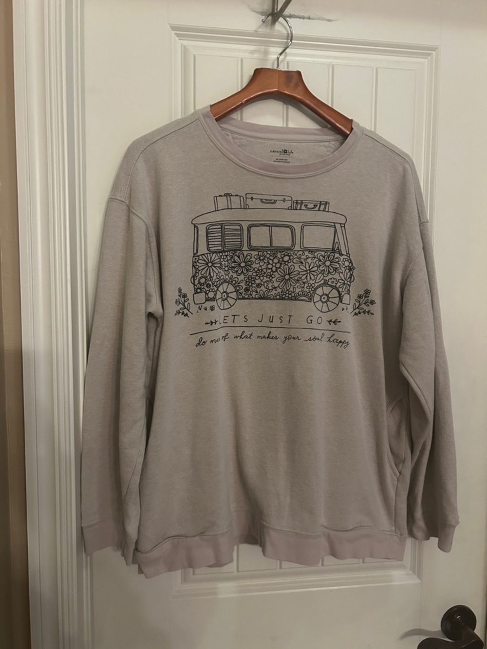 NATURAL LIFE large tan Graphic Crewneck Sweater